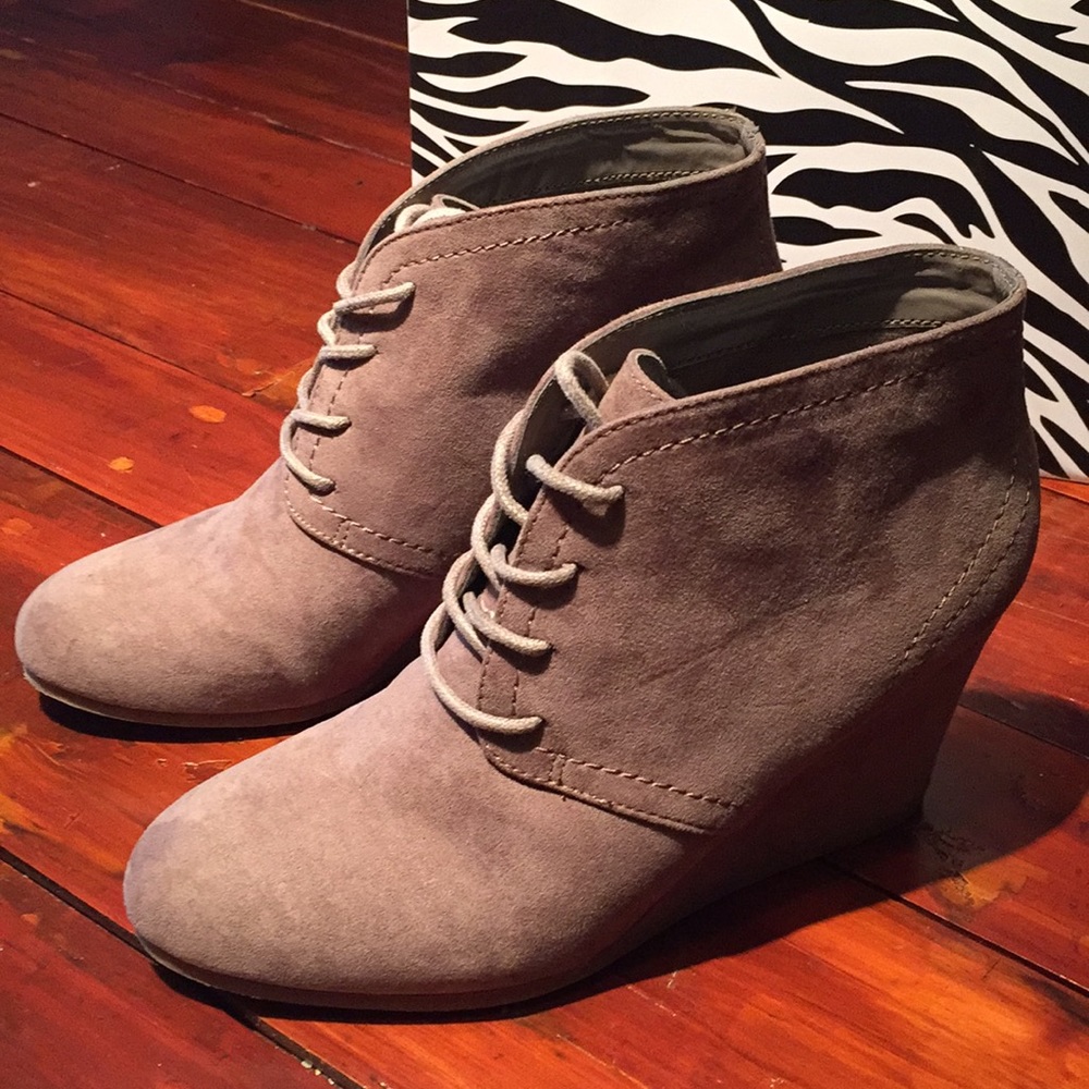 Ankle boots